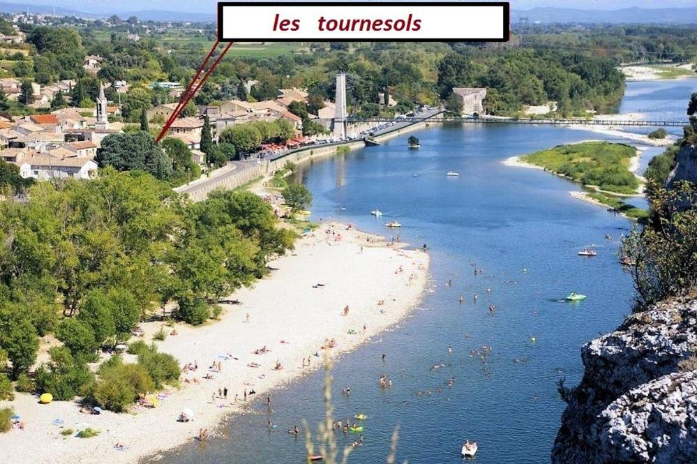 הוילה Saint-Martin-dʼArdèche "Les Tournesols" מראה חיצוני תמונה